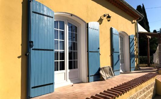 Volets battant proche de la Salvetat - Saint - Gilles